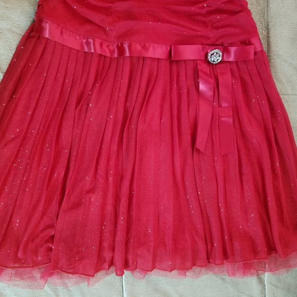 By By Girl size 16 Vibrant Red Dress. - Picture 8 of 8